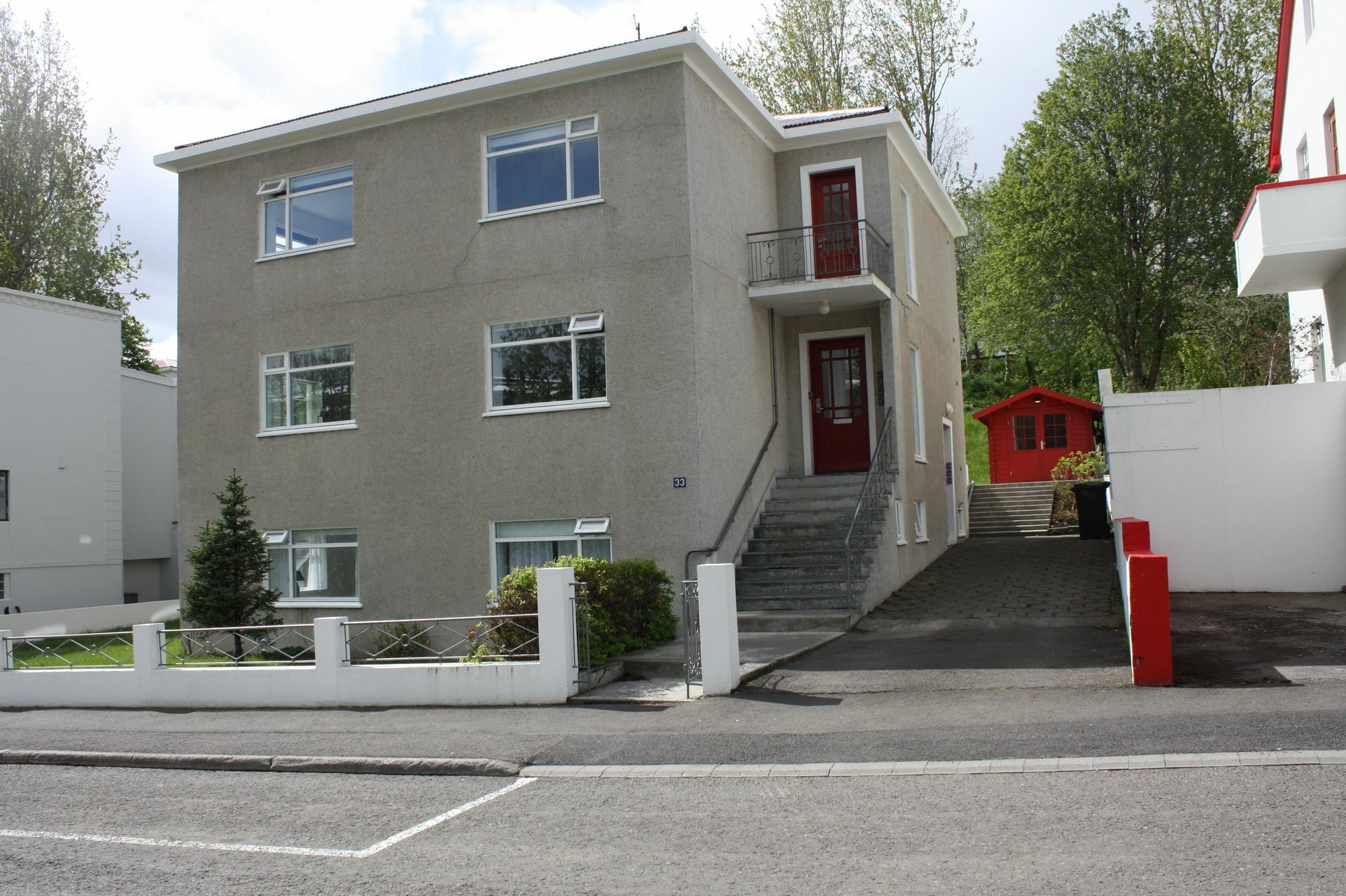Brekkugata 33 Guesthouse Akureyri Ngoại thất bức ảnh